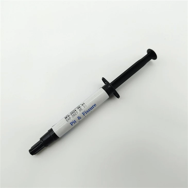 Dental 1.5ml Teeth Whitening Gingival Barrier Dental Gum Dam Teeth Whitening Gum Protector Gel suppliers